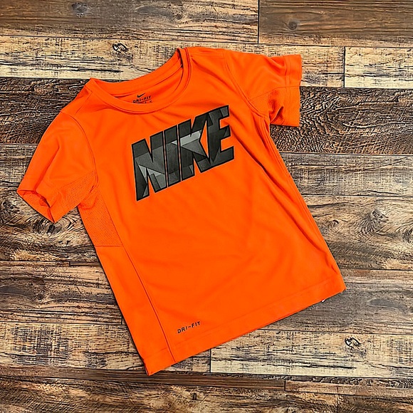 orange vintage nike sweatshirt